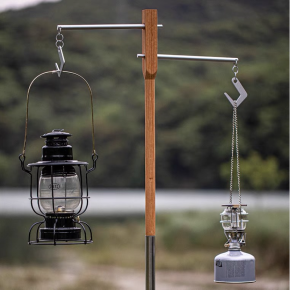 Cây treo đèn cắm trại dã ngoại bằng gỗ Glamping TNR Camping TYMF00012-1